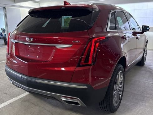 Used 2025 Cadillac XT5 Premium Luxury AWD/4WD image 7