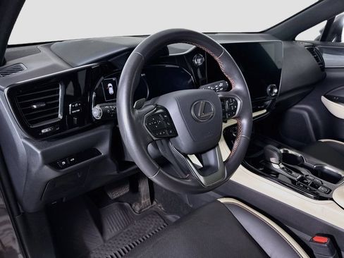 Used 2023 Lexus NX 350 AWD image 9