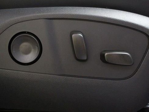 New 2026 GMC Acadia Elevation image 11