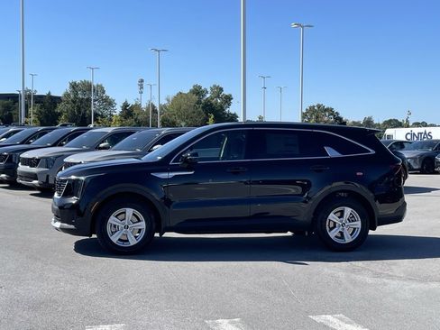 New 2026 Kia Sorento LX image 4