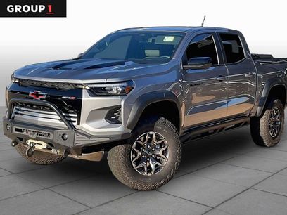 Used 2025 Chevrolet Colorado ZR2 w/ Technology Package