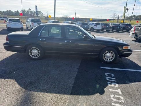 Used 1999 Ford Crown Victoria LX image 11