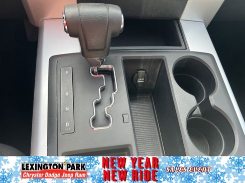 Used 2012 RAM 1500 Big Horn w/ Luxury Group image 18