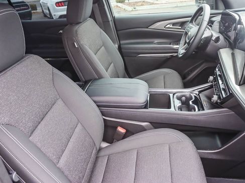 Used 2026 Chevrolet Traverse LT w/ Driver Confidence Package image 15