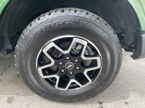 Certified 2025 Ford Bronco Outer Banks AWD/4WD image 16