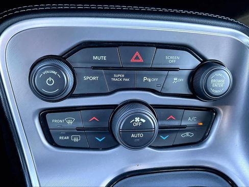 Used 2022 Dodge Challenger R/T w/ Plus Package image 58