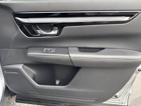 Used 2023 Honda CR-V Sport Touring image 31