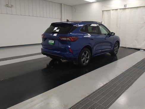 Used 2023 Ford Escape ST-Line Select w/ Tech Pack #1 AWD/4WD image 9