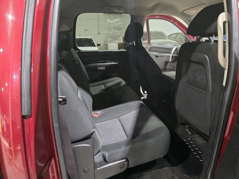 Used 2013 Chevrolet Silverado 2500 LT w/ Interior Plus Package image 38