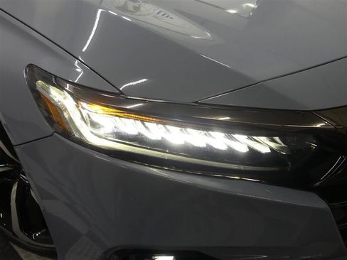 Used 2022 Honda Accord Sport image 14