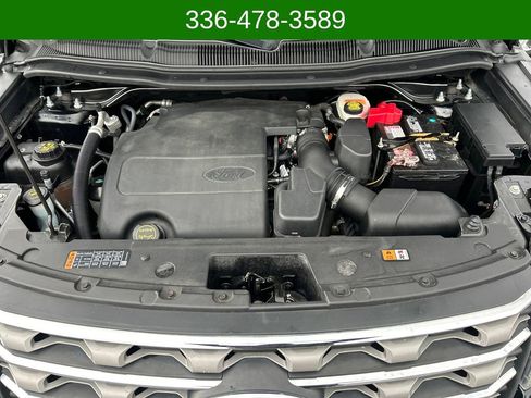 Used 2017 Ford Explorer XLT w/ Equipment Group 202A AWD/4WD image 23