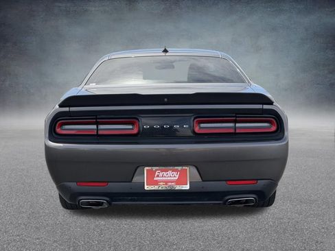 Used 2018 Dodge Challenger SXT Plus RWD image 5