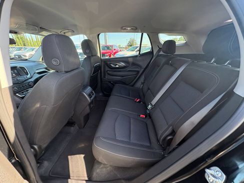 Used 2024 GMC Terrain SLE FWD image 21