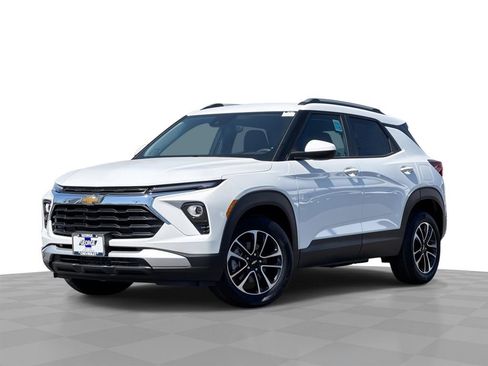 New 2026 Chevrolet TrailBlazer LT image 1