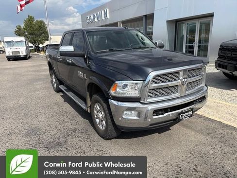 Used 2018 RAM 2500 Laramie w/ Convenience Group AWD/4WD image 3