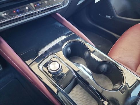 Used 2024 Buick Envision Sport Touring image 31