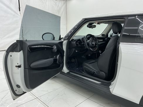 Used 2019 MINI Cooper S FWD image 16
