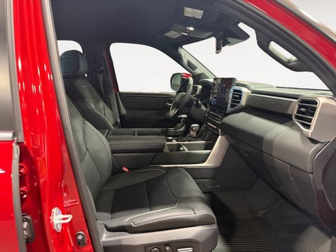 Used 2026 Toyota Tundra Limited AWD/4WD image 16