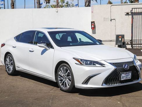 Used 2021 Lexus ES 300h w/ Premium Package FWD image 3