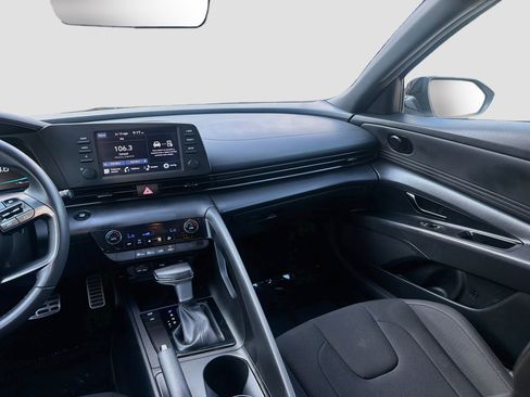 Used 2025 Hyundai Elantra Sport w/ Cargo Package FWD image 19
