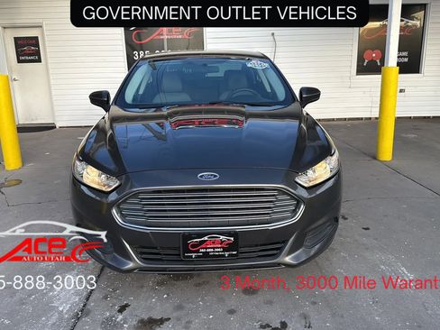 Used 2016 Ford Fusion S image 3