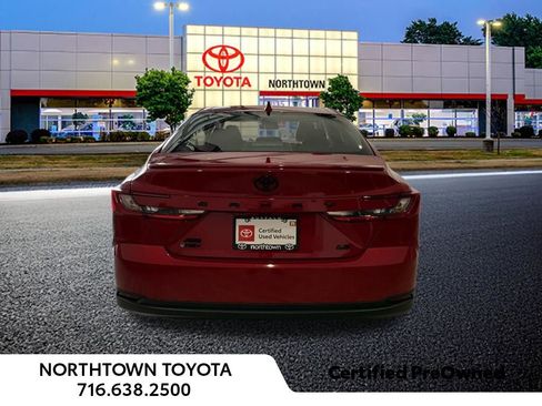 Used 2025 Toyota Camry LE w/ Convenience Package image 39
