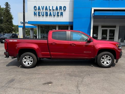 Used 2021 Chevrolet Colorado LT w/ LT Convenience Package AWD/4WD image 4