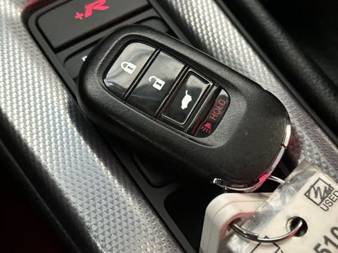 Used 2025 Honda Civic Type R image 30