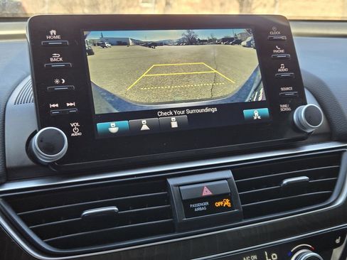 Used 2020 Honda Accord EX image 17