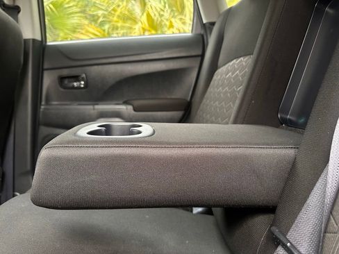 Used 2021 Mitsubishi Outlander Sport FWD image 16