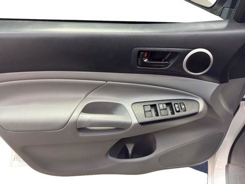 Used 2015 Toyota Tacoma 4x4 Double Cab image 14