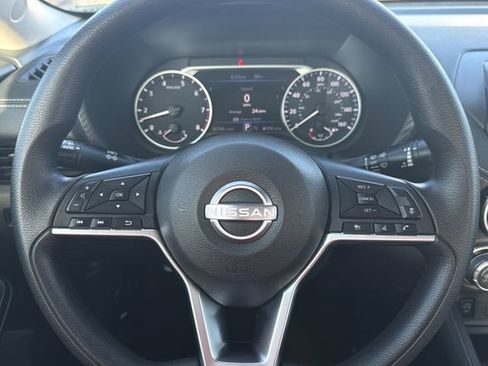 Used 2024 Nissan Sentra SV FWD image 23