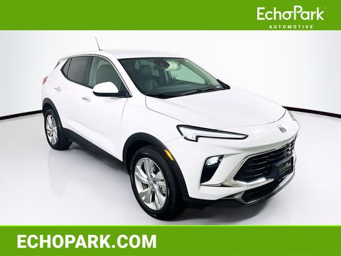 Used 2025 Buick Encore GX Preferred FWD image 1