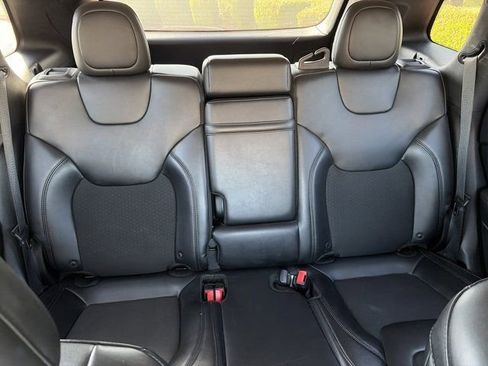 Used 2019 Jeep Cherokee Latitude Plus image 21