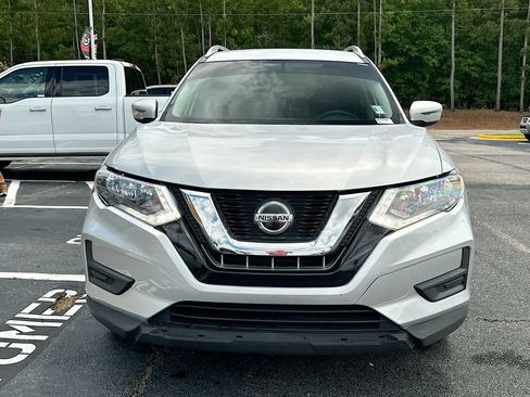 Used 2018 Nissan Rogue SV FWD image 5