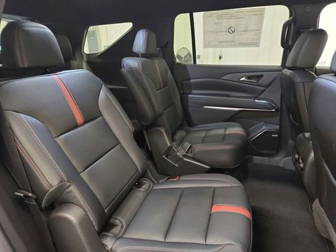 New 2026 Chevrolet Traverse RS FWD image 38