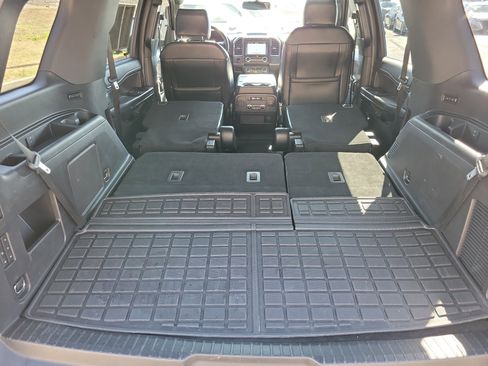 Used 2019 Ford Expedition Limited w/ Equipment Group 301A image 28