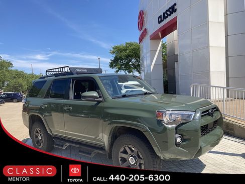 Certified 2022 Toyota 4Runner Trail Special Edition AWD/4WD image 1