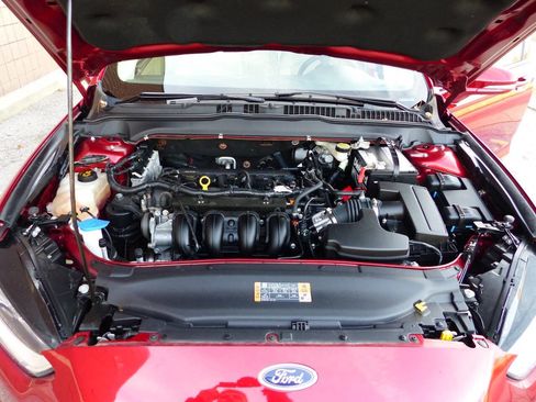 Used 2014 Ford Fusion SE image 16