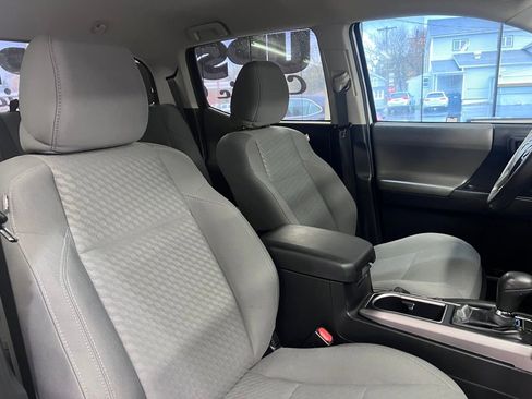 Used 2020 Toyota Tacoma SR5 image 45