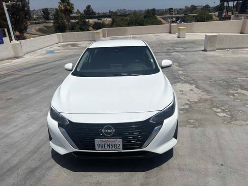 Used 2024 Nissan Sentra SV FWD image 6
