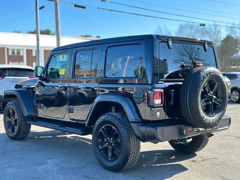 Used 2021 Jeep Wrangler Unlimited Sahara image 4