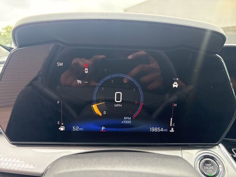 Used 2025 Chevrolet Trax LT image 21