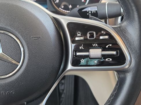 Used 2019 Mercedes-Benz C 300 Sedan image 27