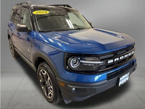 Used 2024 Ford Bronco Sport Outer Banks AWD/4WD image 8