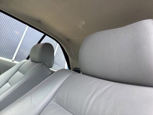 Used 1995 Mercedes-Benz E 320 Convertible image 27