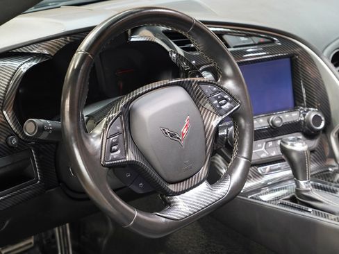 Used 2017 Chevrolet Corvette Stingray Coupe w/ Carbon Flash Badge Package RWD image 44