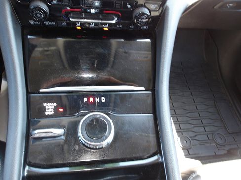 Used 2021 Jeep Grand Cherokee L Limited image 24