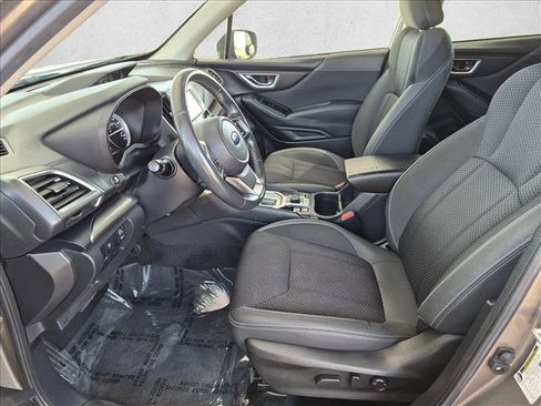 Used 2021 Subaru Forester Premium AWD/4WD image 16