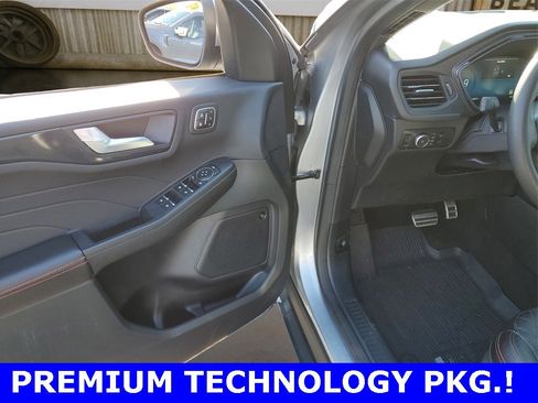 Certified 2023 Ford Escape ST-Line Elite w/ Premium Technology Package image 29